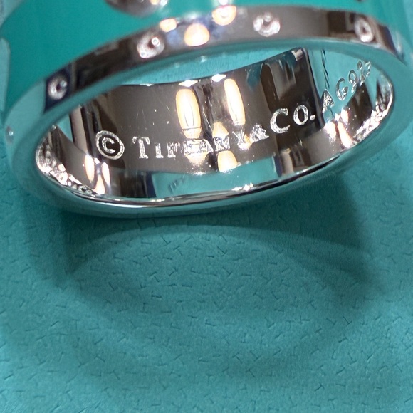 🍀WAS $510: Tiffany & Co. Blue Enamel & AG925 Silver Heart Ring NWOT - Picture 8 of 11